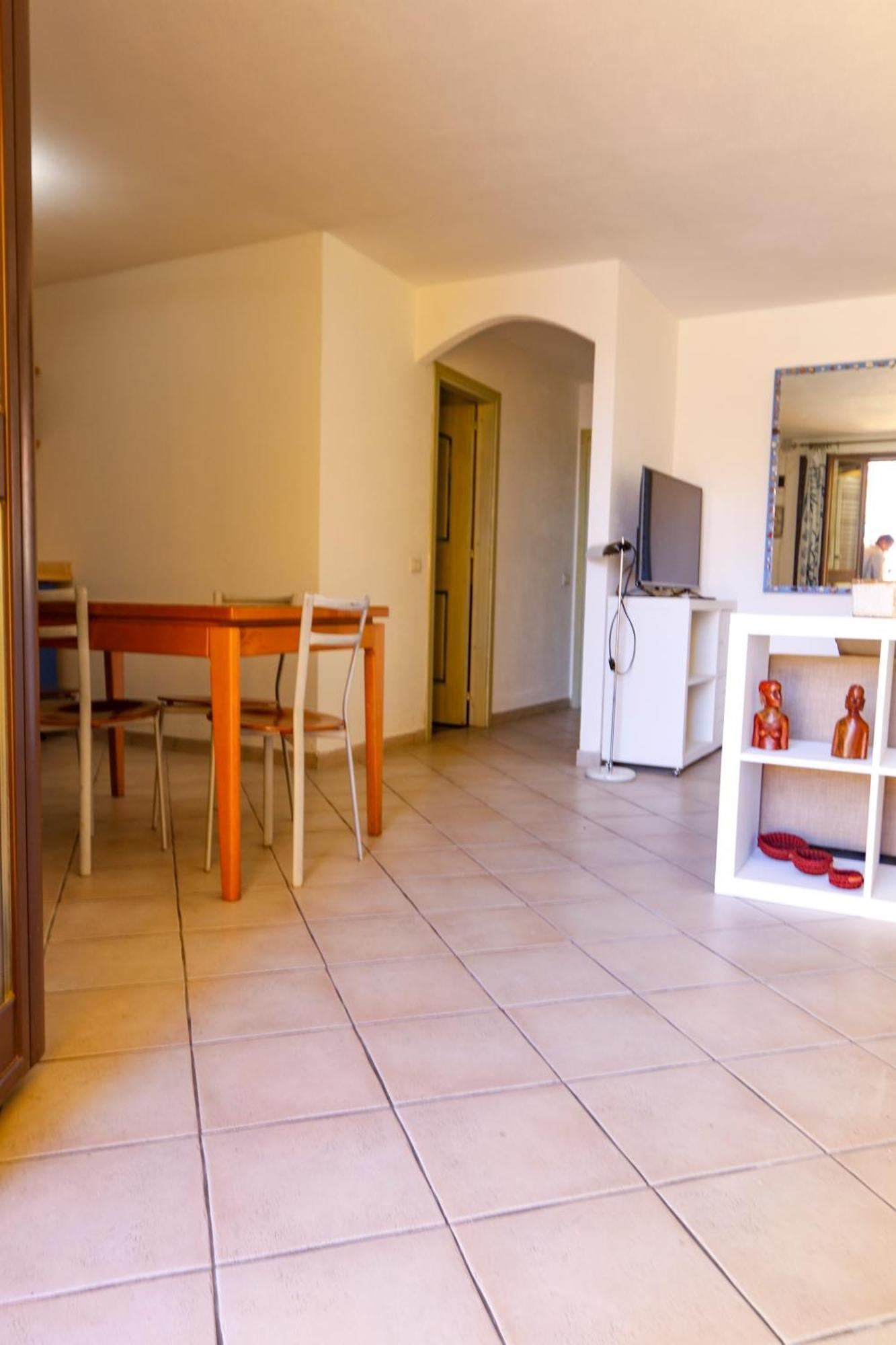 Portopollo Apartment Porto Pollo Eksteriør billede